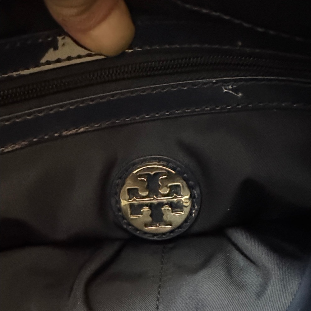 Tory Burch Virginia Crossbody In Navy Quilted Recycled Material With Dust Bag - Picture 7 of 9